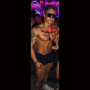 Meet your Posher, Cameron